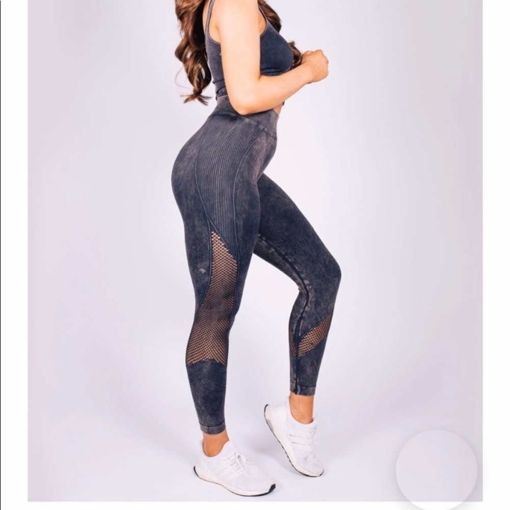 NUX Leggings Black Mineral Wash